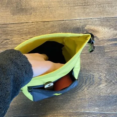 Môžem nájsť športový batoh s reflexným dizajnom?